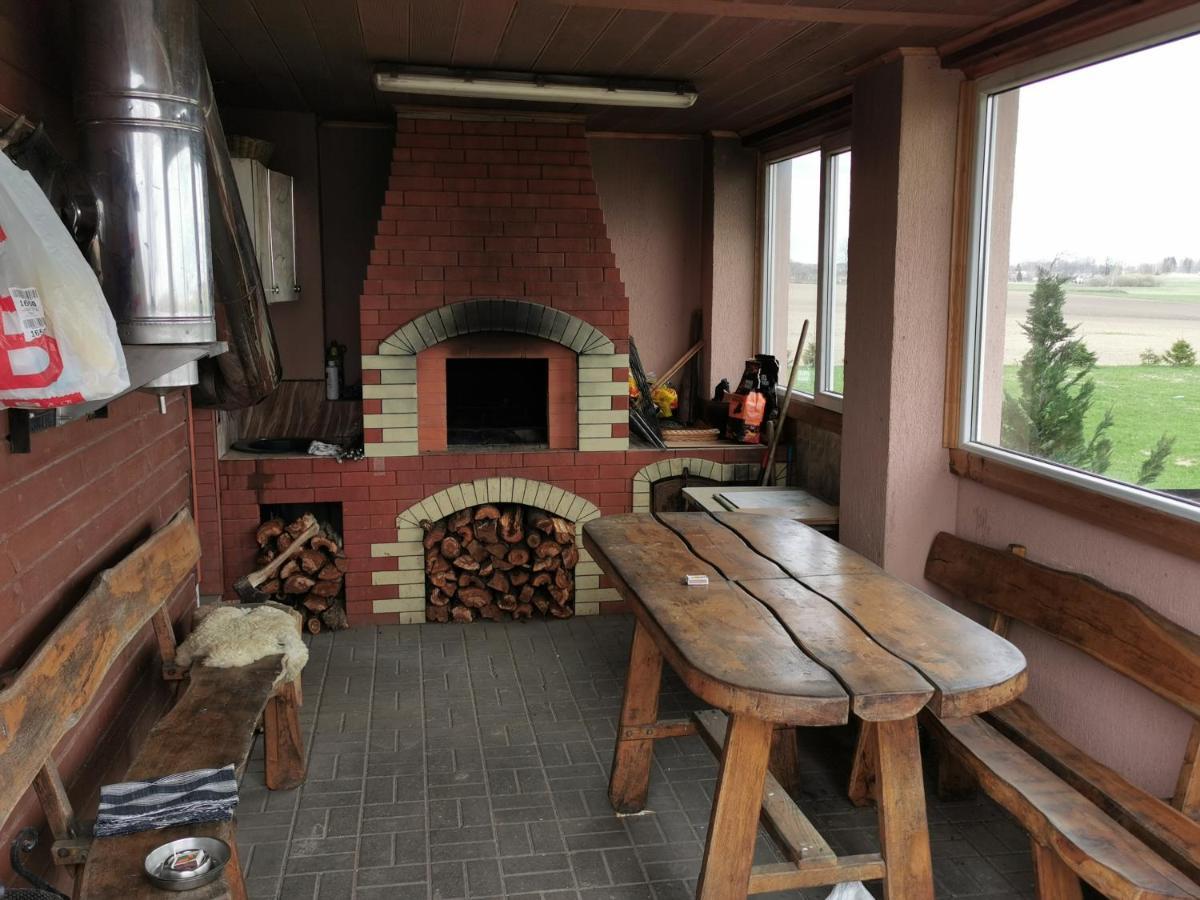 Edmart Villa Dobromisle Bagian luar foto