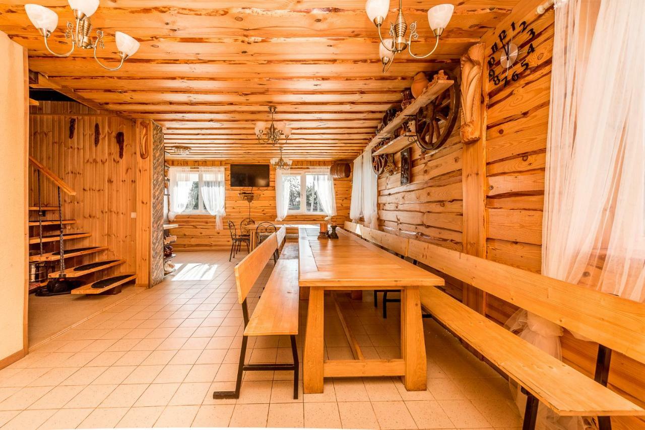 Edmart Villa Dobromisle Bagian luar foto