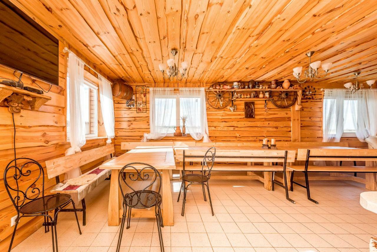 Edmart Villa Dobromisle Bagian luar foto