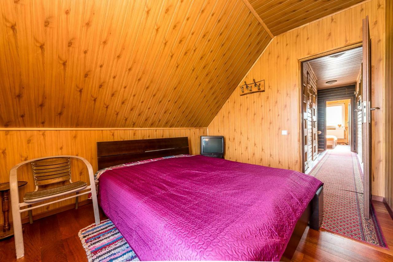 Edmart Villa Dobromisle Bagian luar foto