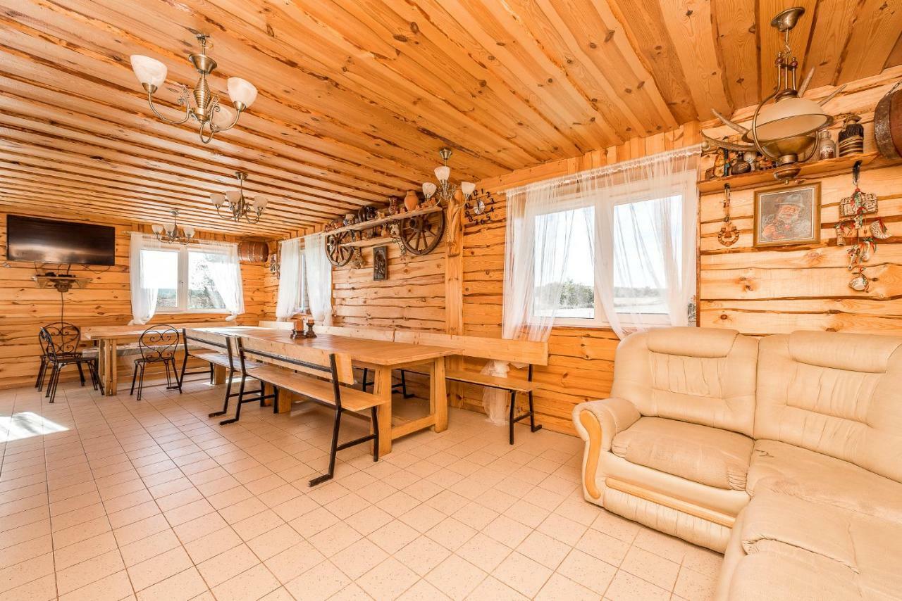 Edmart Villa Dobromisle Bagian luar foto
